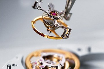 卡地亚上发条不走