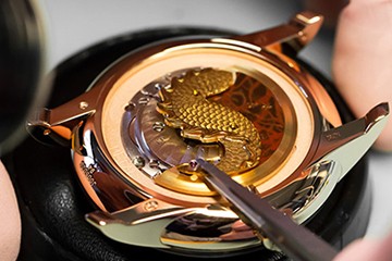 卡地亚走慢维修